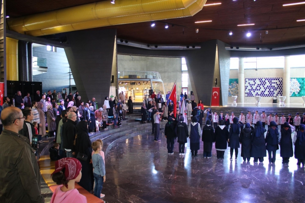 İzcilik açılış şenliği programı, Panorama 1326 Bursa Fetih Müzesi&#039;nde gerçekleştirildi.