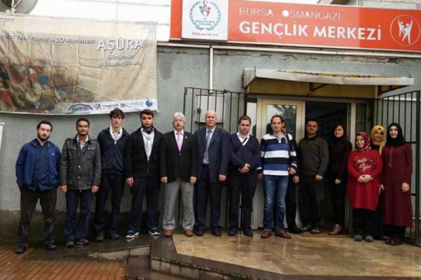 Bursa Osmangazi Gençlik Merkezi'nde Aşure Dağıttık